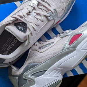 LIKE NEW Size 9.5 Womens ADIDAS Falcon Pink/Silver